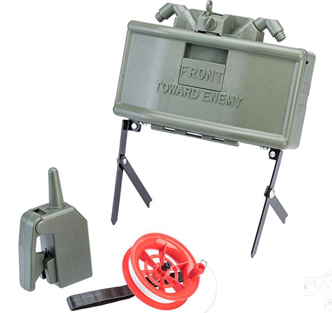 M18A1 Airsoft Claymore Mine w/ Remote Clacker and Trip Wire